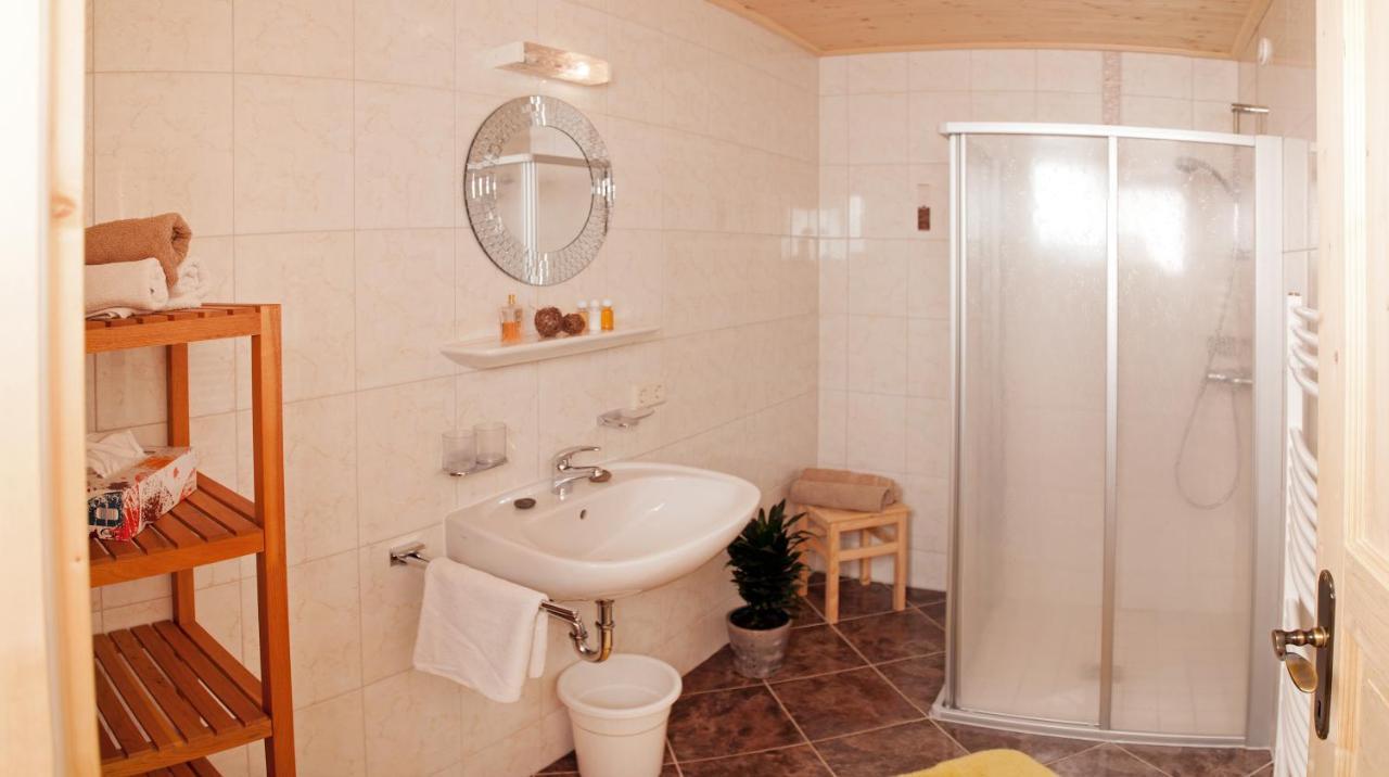 Landhaus Schiestl マイヤーホーフェン 部屋 写真